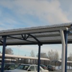 S Markets ingång  har skyddats med Kulos Sadelmodel snörasskydd.