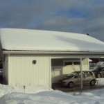 Snörasskydd för tegeltak - nyhet - Snöhinder har limat till tegeltak - Snösmältning pågår i Uleborg 2011-03-06