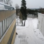 Den här sidan har vi inte hunnit skydda och som ni ser håller det int snö i töväder