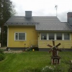 Snörasskydd för plåttak-Nästan osynligt Kulo Snörasskydd och tarditionella Snörasskyddskydd bredvid varandra